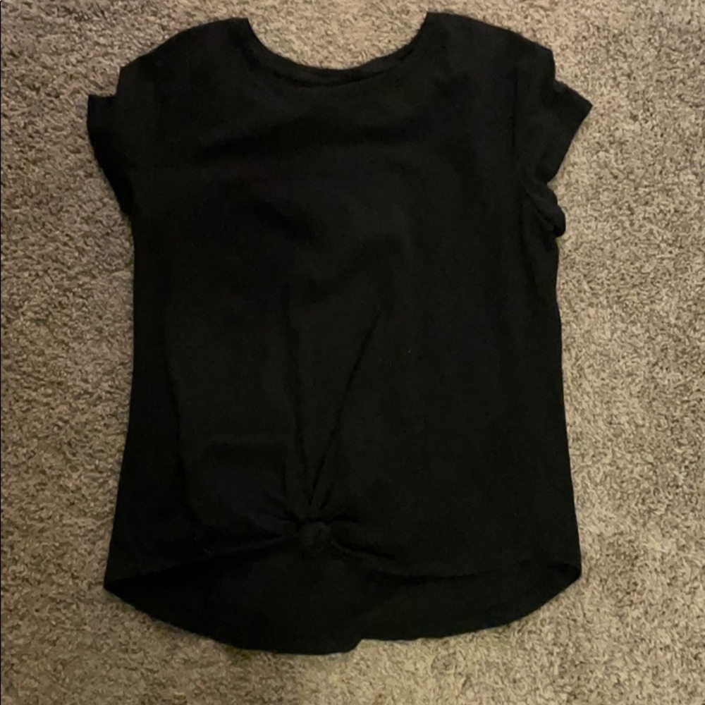 Black tee